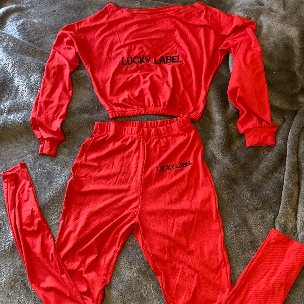 Lucky label two piece